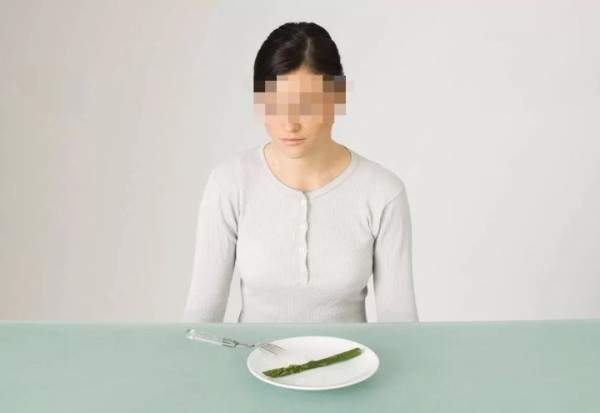 Диетолог рассказала, можно ли похудеть без голода Диетолог рассказала, можно ли похудеть без голода