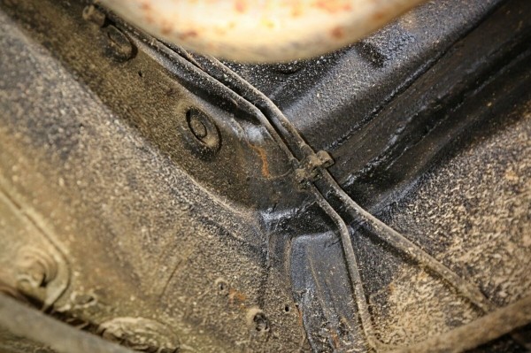 «Брал новым у дилера в 2009 году». Белорус показал VW Jetta 1.9 TDI, который до сих пор обслуживает у «официалов» «Брал новым у дилера в 2009 году». Белорус показал VW Jetta 1.9 TDI, который до сих пор обслуживает у «официалов»