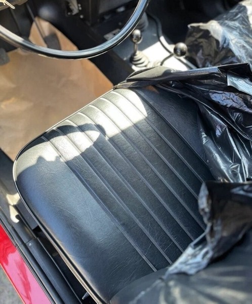 43-летнюю «Ниву» выставили на продажу по цене нового Mercedes-Maybach 43-летнюю «Ниву» выставили на продажу по цене нового Mercedes-Maybach