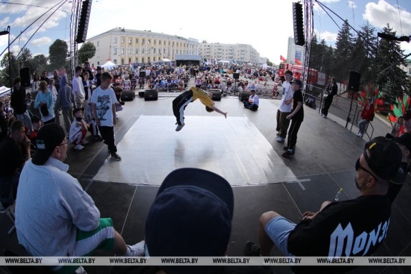 Смотрите, как прошел культурно-спортивный «Вытокі» в Барановичах Смотрите, как прошел культурно-спортивный «Вытокі» в Барановичах