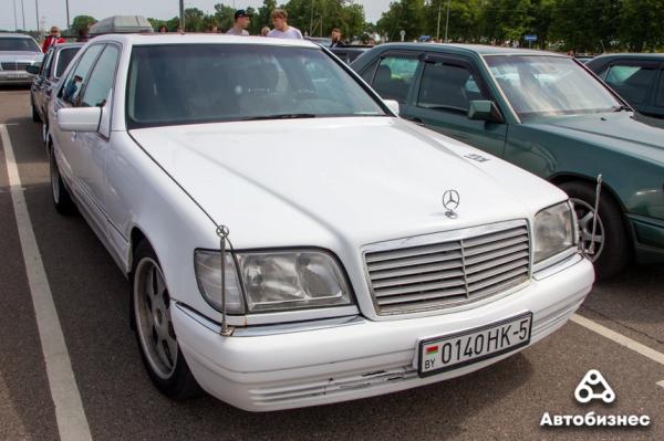 «Нет года выпуска, есть состояние». В Беларуси владельцы старых Mercedes собрались на большую встречу