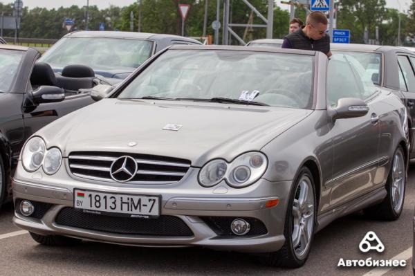 «Нет года выпуска, есть состояние». В Беларуси владельцы старых Mercedes собрались на большую встречу