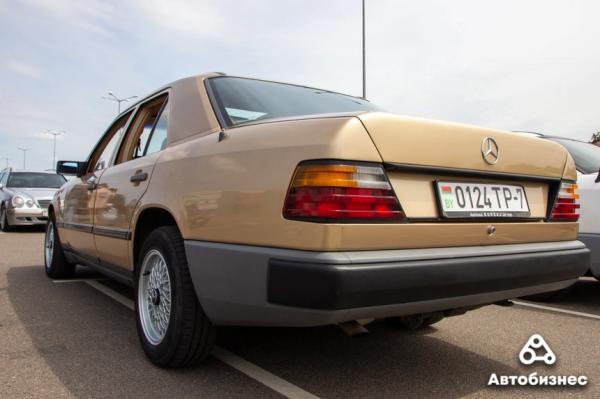 «Нет года выпуска, есть состояние». В Беларуси владельцы старых Mercedes собрались на большую встречу