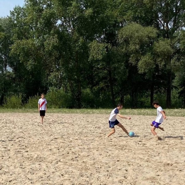 В Бресте состоялся турнир по пляжному футболу, для подростков состоящих на различного вида учетах