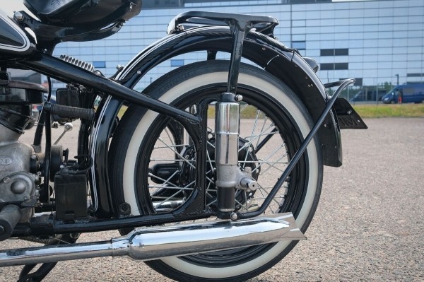 «Урал М-72», на который потратили $4 700. Белорус вдохнул жизнь в 68-летний советский байк «Урал М-72», на который потратили $4 700. Белорус вдохнул жизнь в 68-летний советский байк