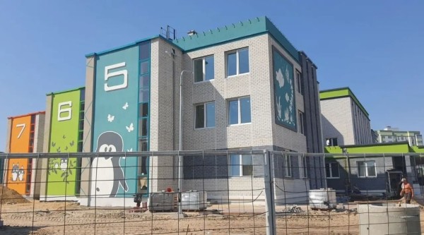 &laquo;Взрослый&raquo; подход к детскому саду. Завершается строительство д/с №8 в Бресте