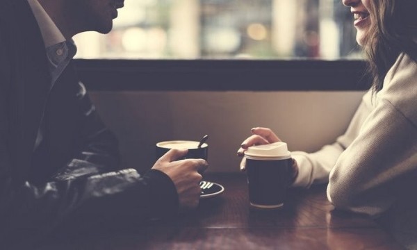 Так кто все же должен платить за счет на свидании? Мнение психолога