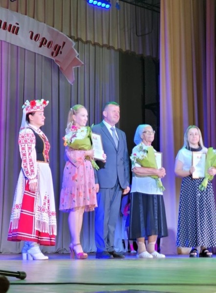 «Дом образцового порядка» — как семья в Кобрине своими силами украшает территорию многоквартирного дома «Дом образцового порядка» — как семья в Кобрине своими силами украшает территорию многоквартирного дома