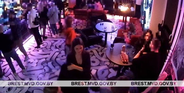 В Бресте ищут посетительницу бара на Куйбышева В Бресте ищут посетительницу бара на Куйбышева