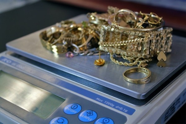 Минфин изменил расчетные цены на драгметаллы. Сколько стоят золото, серебро и платина