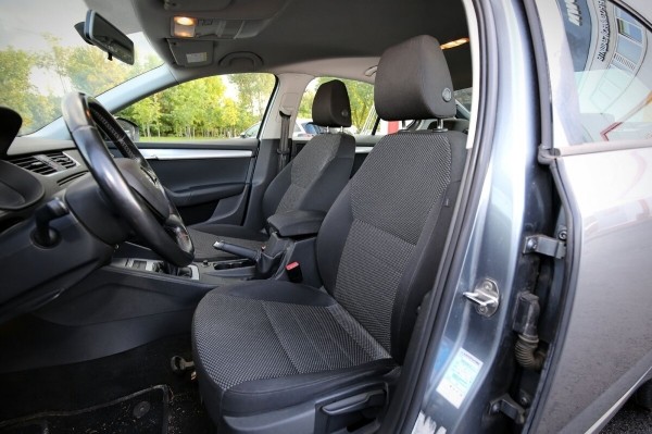 «Год назад был полный облив за $2 500». Белорус о владении 10-летней Skoda Octavia «Год назад был полный облив за $2 500». Белорус о владении 10-летней Skoda Octavia