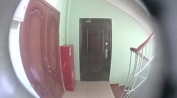 Белорусам объяснили, можно ли устанавливать видеокамеру в глазок входной двери Белорусам объяснили, можно ли устанавливать видеокамеру в глазок входной двери