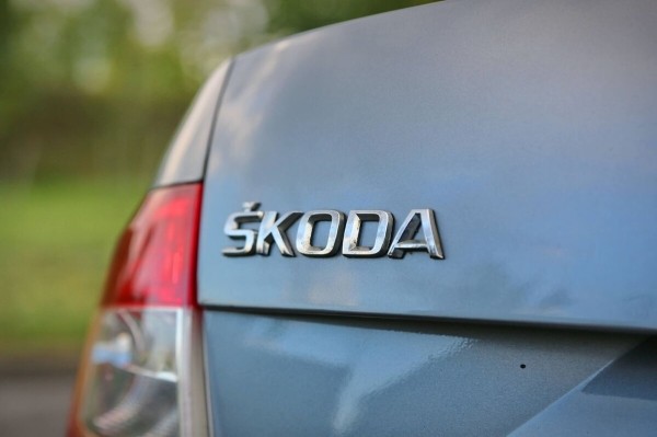 «Год назад был полный облив за $2 500». Белорус о владении 10-летней Skoda Octavia «Год назад был полный облив за $2 500». Белорус о владении 10-летней Skoda Octavia