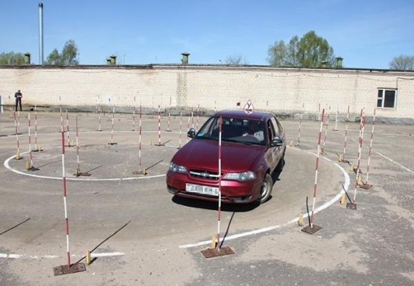 В Беларуси планируют включить в школьную программу обучение вождению В Беларуси планируют включить в школьную программу обучение вождению