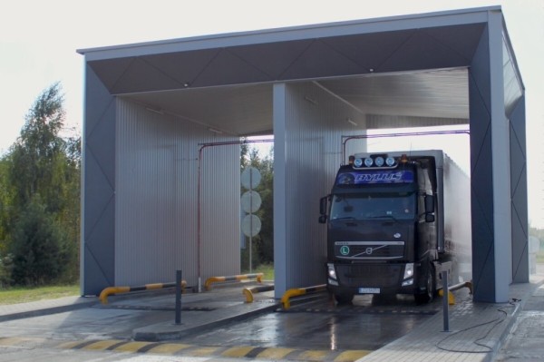 Что говорят водители об обязательной дезинфекции транспорта на границе Что говорят водители об обязательной дезинфекции транспорта на границе