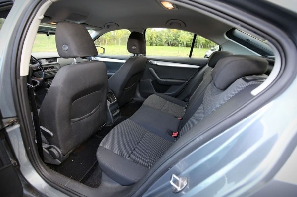 «Год назад был полный облив за $2 500». Белорус о владении 10-летней Skoda Octavia «Год назад был полный облив за $2 500». Белорус о владении 10-летней Skoda Octavia