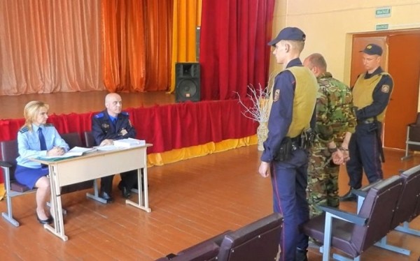 Водителя, который воровал топливо на предприятии, задержали в Барановичах Водителя, который воровал топливо на предприятии, задержали в Барановичах