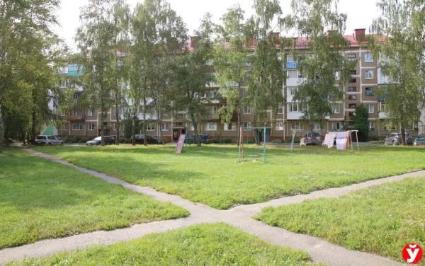 В три года весил 7 кг и спал в углу, как собака. Стали известны подробности о семье, в которой родители убили своего сына в Слуцке