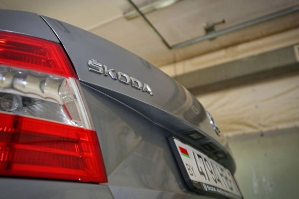 «Год назад был полный облив за $2 500». Белорус о владении 10-летней Skoda Octavia «Год назад был полный облив за $2 500». Белорус о владении 10-летней Skoda Octavia