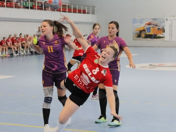 В женской гандбольной команде из Бреста накануне нового чемпионата Беларуси сменился главный тренер