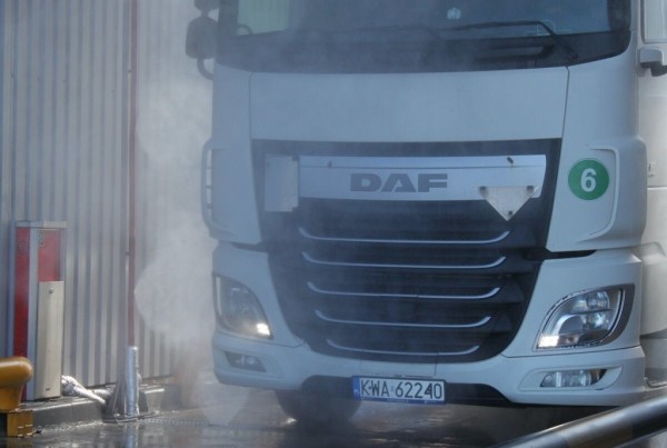 Что говорят водители об обязательной дезинфекции транспорта на границе Что говорят водители об обязательной дезинфекции транспорта на границе