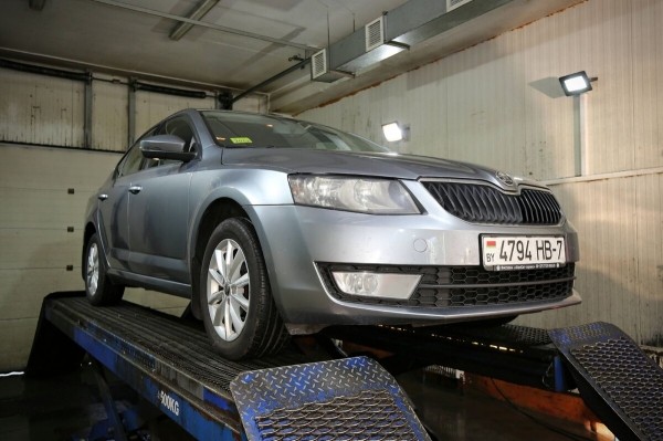 «Год назад был полный облив за $2 500». Белорус о владении 10-летней Skoda Octavia «Год назад был полный облив за $2 500». Белорус о владении 10-летней Skoda Octavia