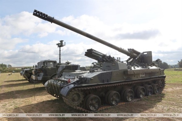 Лукашенко осмотрел укрепрайон в Брестской области Лукашенко осмотрел укрепрайон в Брестской области