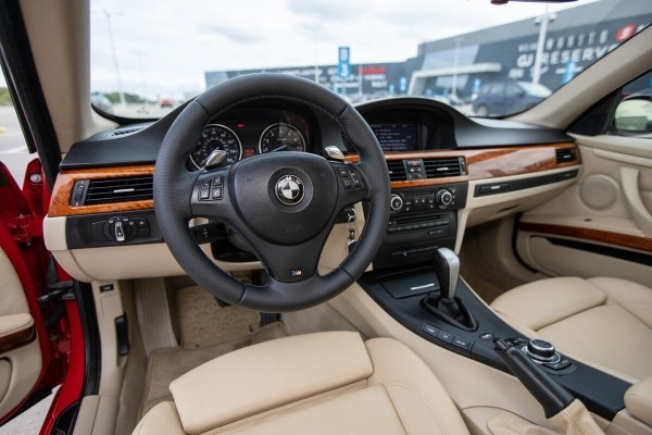 «Крутой подарок на ДР»: девушка из Гродно рассказала о своей BMW «Крутой подарок на ДР»: девушка из Гродно рассказала о своей BMW