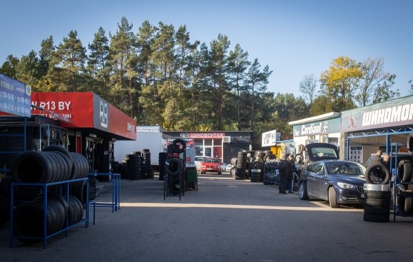 «В Германии они стоят 5 евро». Откровенный разговор с продавцом бэушных шин «В Германии они стоят 5 евро». Откровенный разговор с продавцом бэушных шин