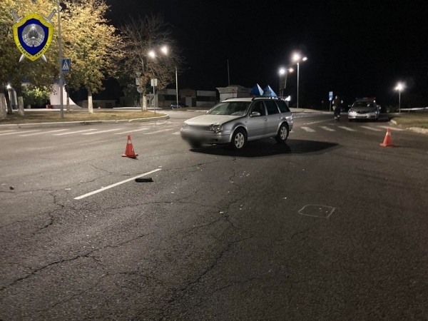 В Мозыре водитель сбил на переходе мать с ребенком В Мозыре водитель сбил на переходе мать с ребенком