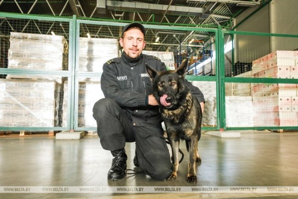 Для посещения нужен пропуск. Дети сотрудников Брестской таможни побывали на работе у своих родителей Для посещения нужен пропуск. Дети сотрудников Брестской таможни побывали на работе у своих родителей