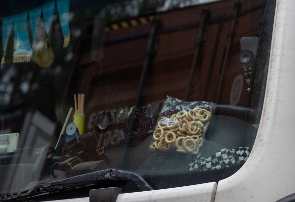 «Ругань здесь обычное дело!» Репортаж с белорусско-литовской границы, где очередь растянулась на неделю