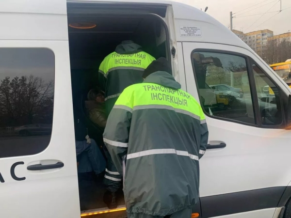 Маршруточные войны: чего хотят пассажиры, перевозчики и что требует закон