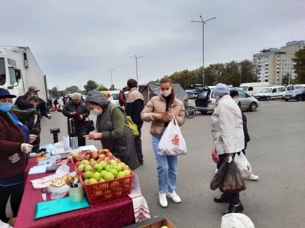 Продано около 1650 тонн свежей плодоовощной продукции. Итоги осенних ярмарок в Бресте Продано около 1650 тонн свежей плодоовощной продукции. Итоги осенних ярмарок в Бресте