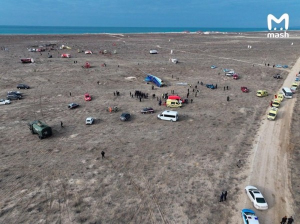 В Казахстане упал пассажирский самолет — видео и фото В Казахстане упал пассажирский самолет — видео и фото