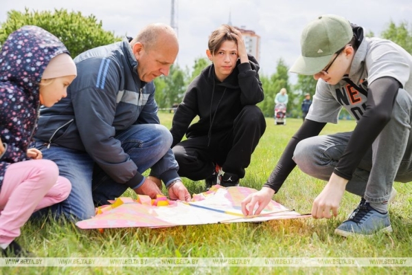 Фестиваль воздушных змеев «Майское небо Победы» в Бресте Фестиваль воздушных змеев «Майское небо Победы» в Бресте