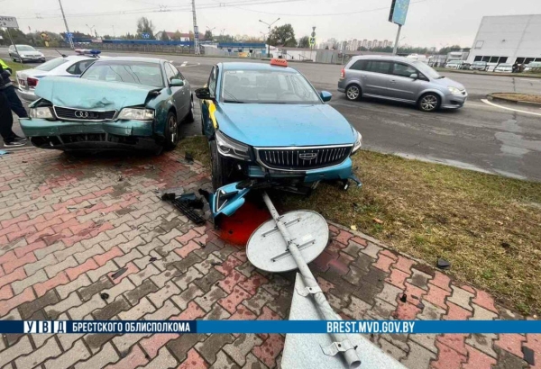 Сегодня в Бресте произошло ДТП с участием Geely и Audi