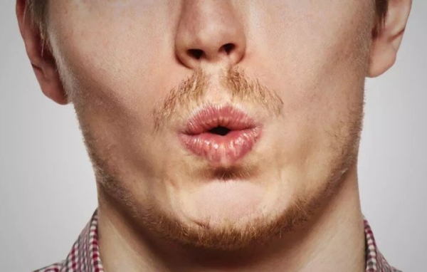 Житель Березы перечислил мошенникам около 50 тысяч долларов США Житель Березы перечислил мошенникам около 50 тысяч долларов США