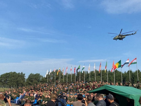 На полигоне под Брестом прошла церемония закрытия VIII Международных армейских игр На полигоне под Брестом прошла церемония закрытия VIII Международных армейских игр