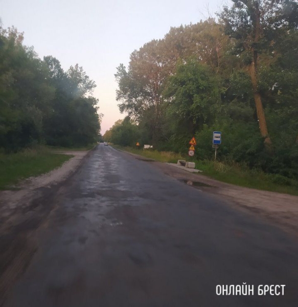 Читатель: Дорога на Красный двор. Знаки стоят давно, что ремонт дороги. Но ничего не понятно, делается он или нет?
Читатель: Дорога на Красный двор. Знаки стоят давно, что ремонт дороги. Но ничего не понятно, делается он или нет?