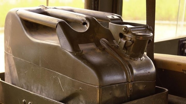 Тракторист попался на сливе 160 литров топлива. Штрафом не отделался Тракторист попался на сливе 160 литров топлива. Штрафом не отделался