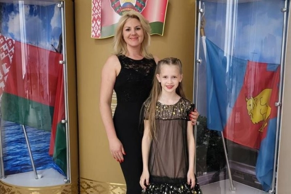 Голос для двух оркестров. Брестчанка успешно совмещает музыку и армию, а еще готовит к большой сцене талантливую ученицу Голос для двух оркестров. Брестчанка успешно совмещает музыку и армию, а еще готовит к большой сцене талантливую ученицу