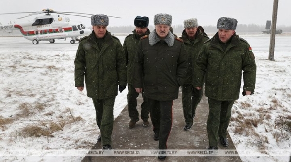 Президент Беларуси Александр Лукашенко сегодня посещает с рабочей поездкой Брестскую область Президент Беларуси Александр Лукашенко сегодня посещает с рабочей поездкой Брестскую область