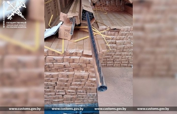 В Беларусь пытались незаконно ввезти карнизы почти на миллион долларов В Беларусь пытались незаконно ввезти карнизы почти на миллион долларов