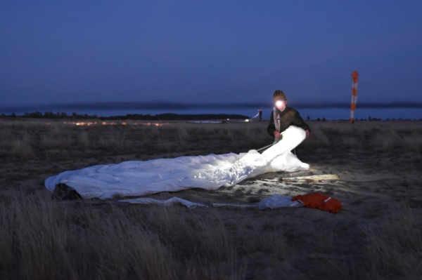 Сегодняшние прыжки из самолета Ил-76МД под Брестом. Смотрите фото Сегодняшние прыжки из самолета Ил-76МД под Брестом. Смотрите фото