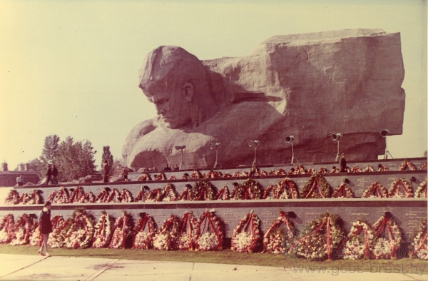 День открытия Мемориального комплекса «Брестская крепость-герой». Фото и подробности День открытия Мемориального комплекса «Брестская крепость-герой». Фото и подробности