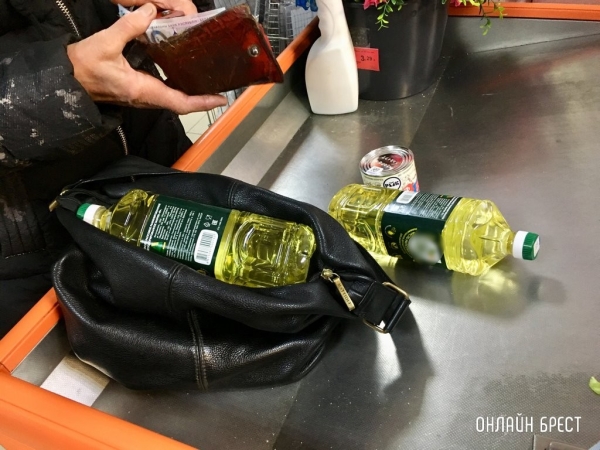 На 33% подорожал лук, растительное масло – на 7,2%. Профсоюзы подвели итоги мониторинга цен в мае 2022 года На 33% подорожал лук, растительное масло – на 7,2%. Профсоюзы подвели итоги мониторинга цен в мае 2022 года