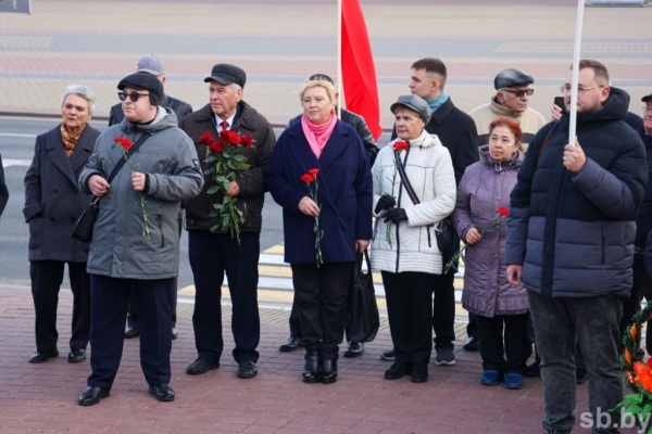 День Октябрьской революции отметили в Бресте