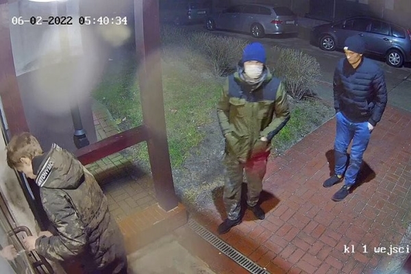 В Варшаве у белоруса забрали паспорт и требовали денег за возврат В Варшаве у белоруса забрали паспорт и требовали денег за возврат