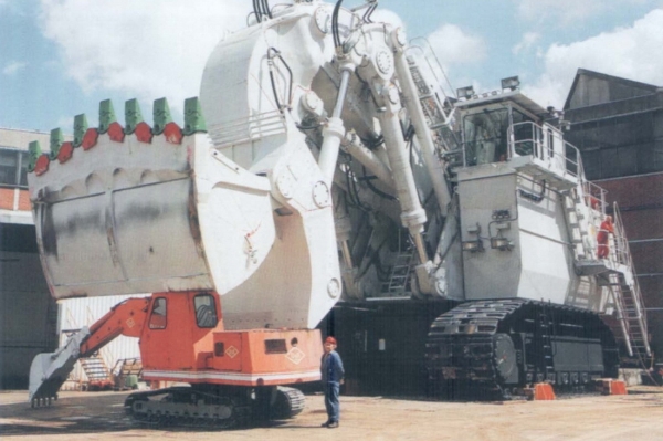 Эпичные монстры строительства. Подборка самых впечатляющих особо больших спецмашин Эпичные монстры строительства. Подборка самых впечатляющих особо больших спецмашин